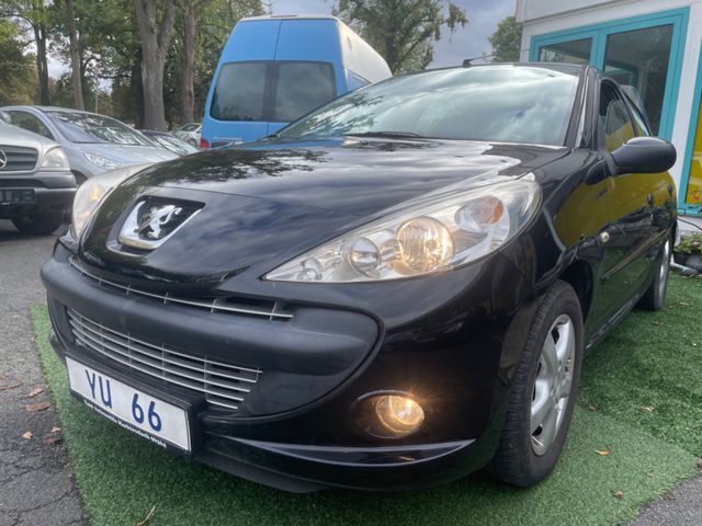 Peugeot 206 1.1 60 TÜV NEU, Klima, 4/5 Tür,8 Fach bereif