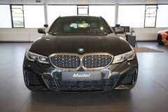 BMW M340i Touring xDrive | Laser | Pano | HuD | 19 BMW M340i Touring xDrive | Laser | Pano | HuD | 19