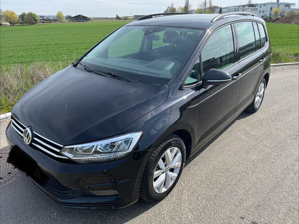 Image of Volkswagen Touran