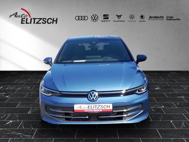 Fahrzeugabbildung Volkswagen Golf VIII eTSI Edition 50 DSG Matrix AHK Pano HU