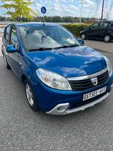Dacia Sandero Laureate, Klima,Ganzjahresreifen - Dacia Sandero in Rostock