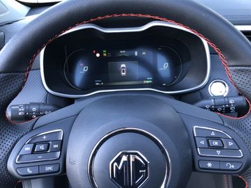 Fahrzeugabbildung MG ZS EV 72 kWh Luxury  *1 MONAT LIEFERZEIT*