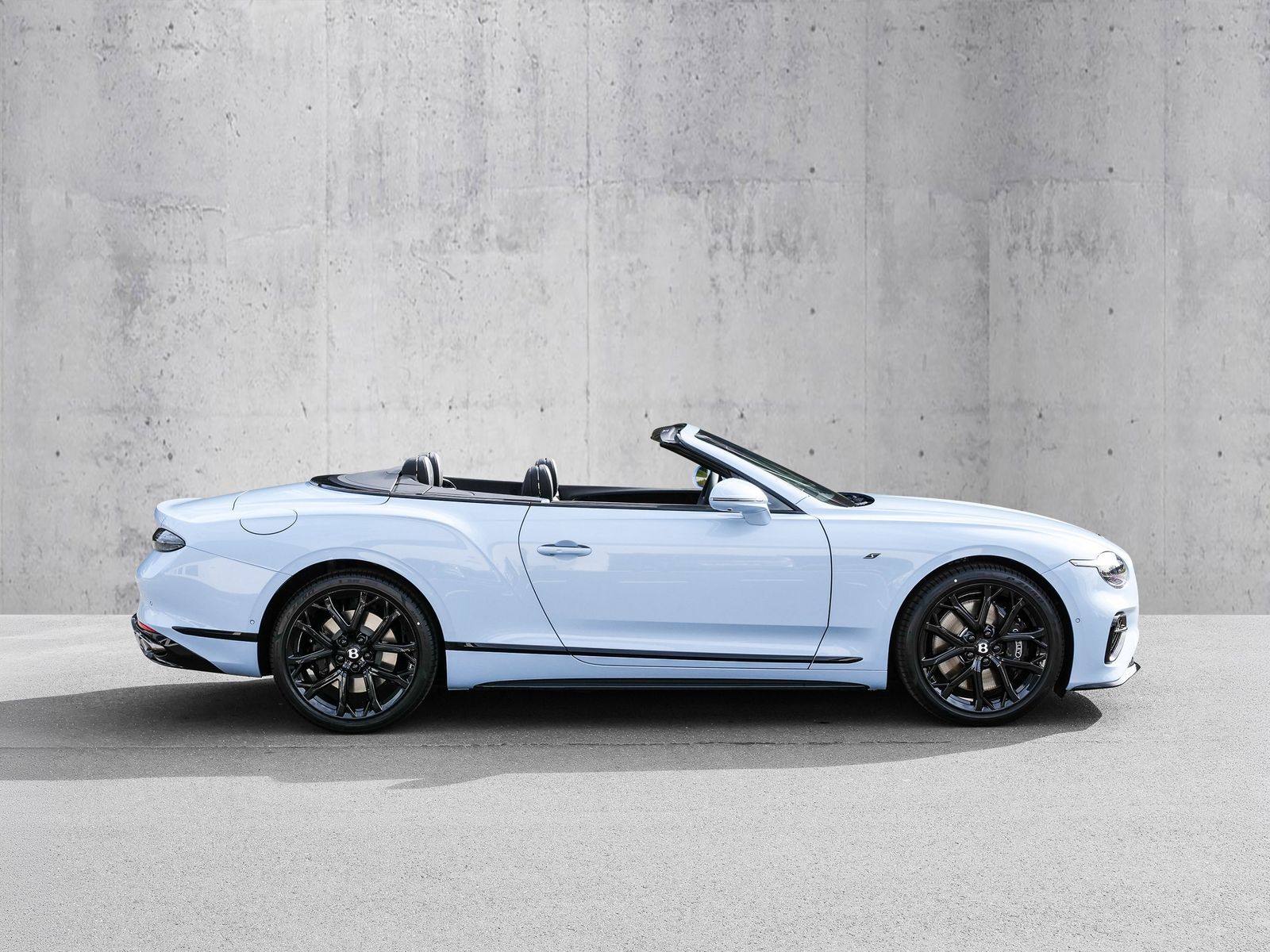 Bentley Continental GTC S Acrapovic Exhaust, B&O imagem 2