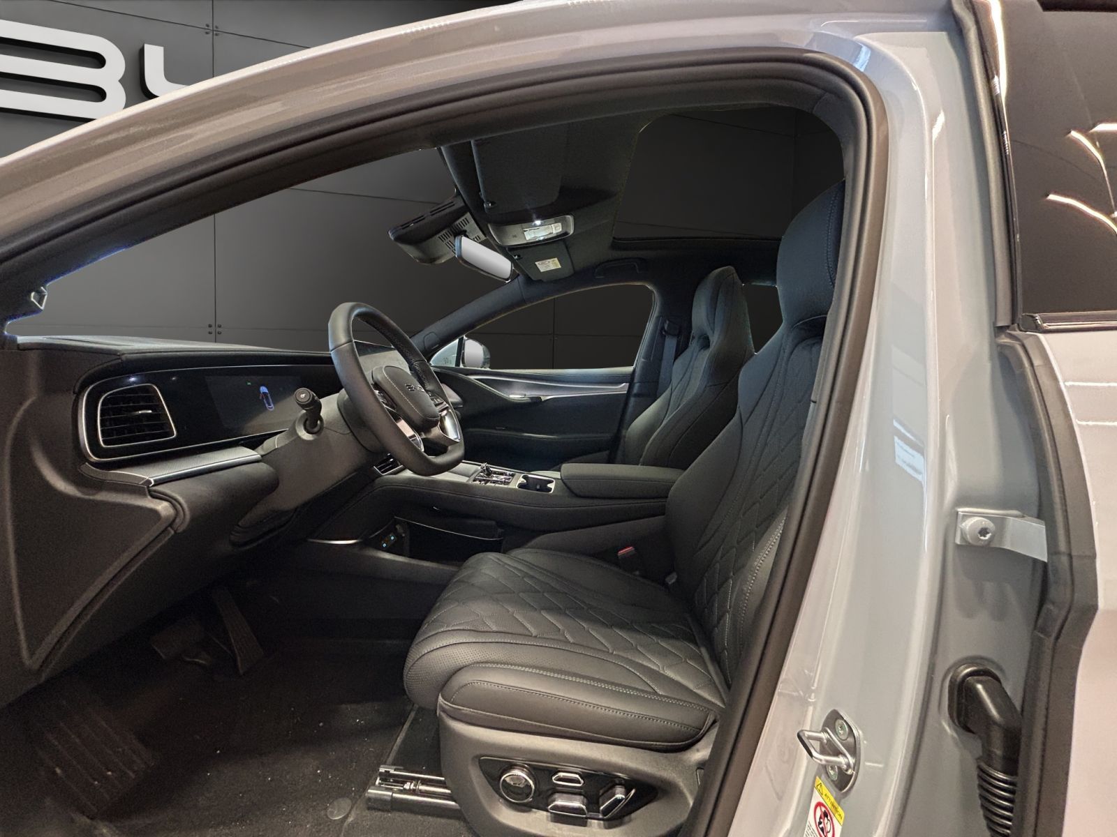 BYD SEALION 7