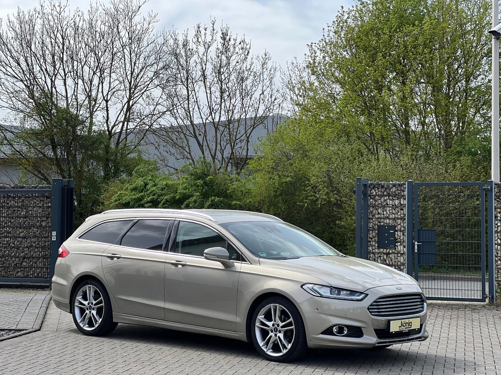Ford Mondeo Turnier Titanium *1 Hand * Service Neu *