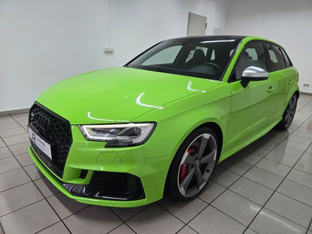 AUDI RS3 Sportback 2.5 TFSI qu. Lizard Green RS Desi