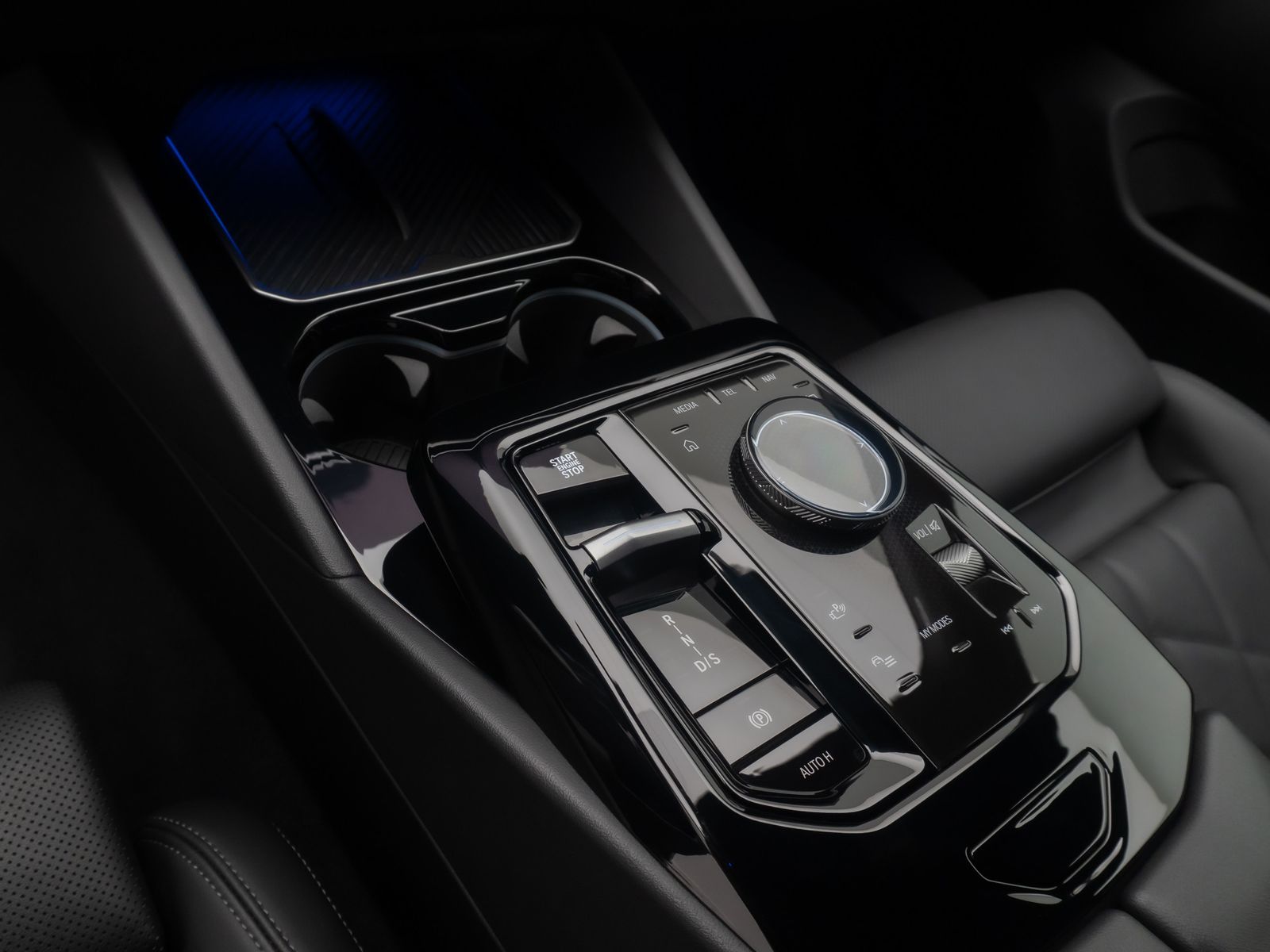 Fahrzeugabbildung BMW 520d M Sport 360&deg;H/K Alarm DAB HUD Bel&uuml;ftung 19"