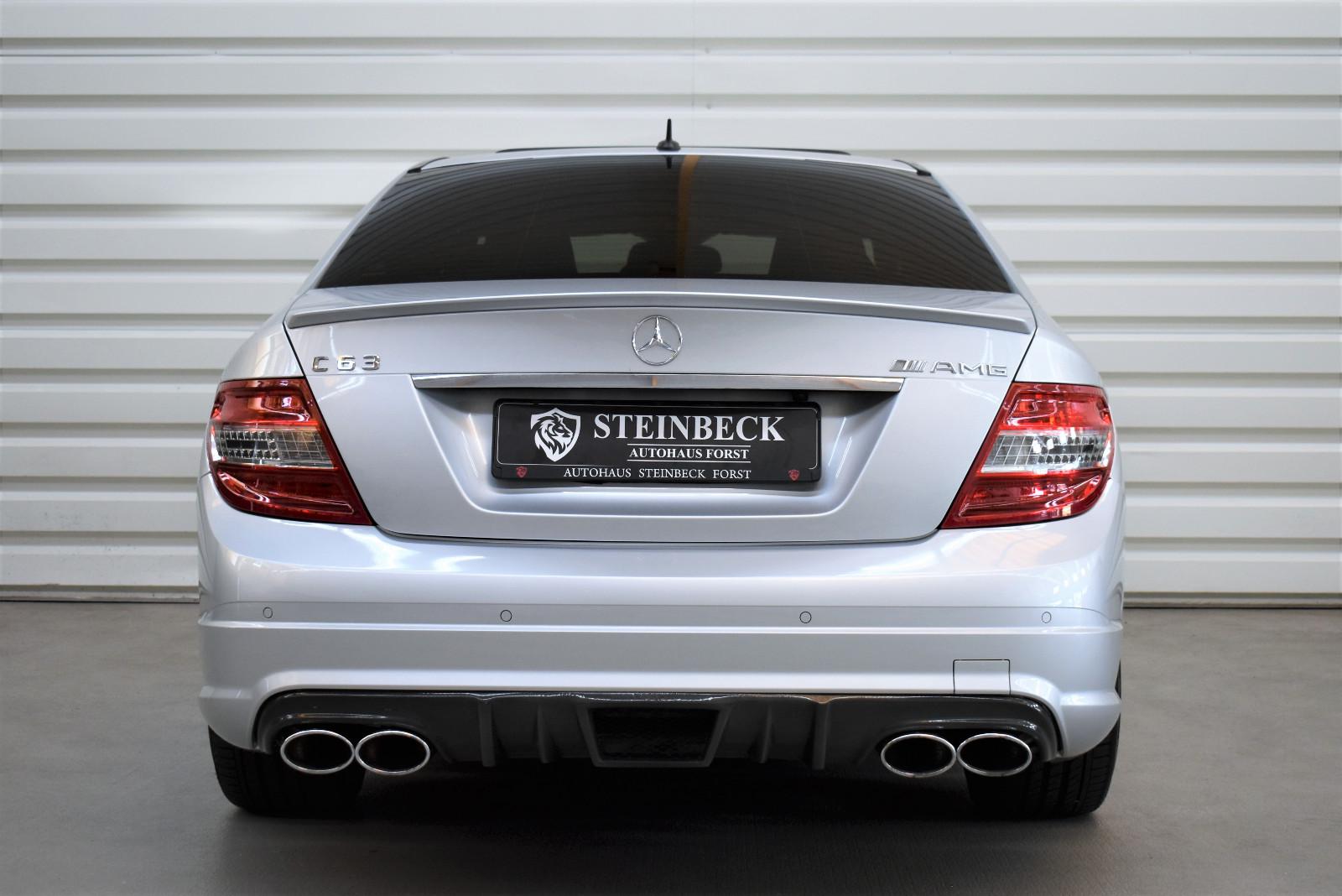 MERCEDES-BENZ C63 AMG V8 6.2 457ch BVA Toit ouvrant Sièges chauffants cuir