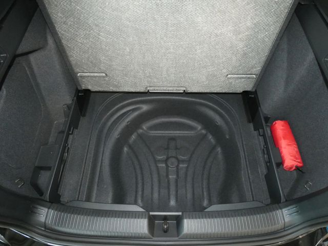 Golf Variant 1.5 TSI Life NAVI KAMERA KEYLESS