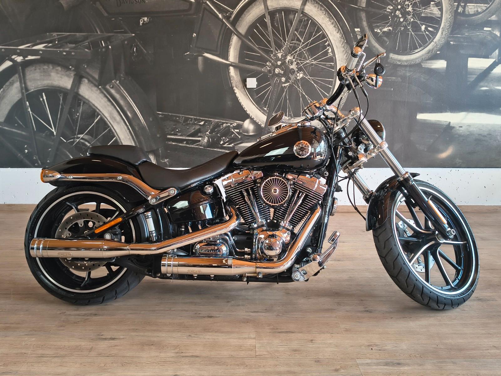 Harley-Davidson Breakout