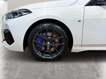 صورة 9 لـ 2022 BMW M235