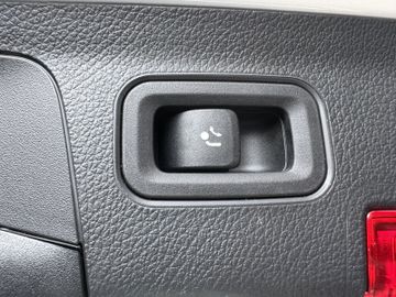 Bild 20 Mercedes-Benz A 180 Edition 19 Progressive Vollleder Kamera MB