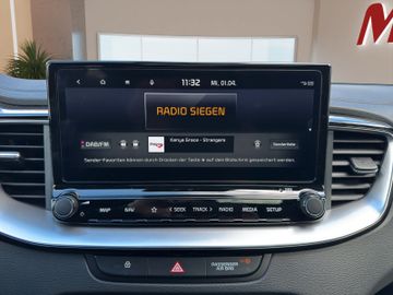 Kia ProCeed 1.6T DCT7 GT Navi Memory Kamera Glasdach