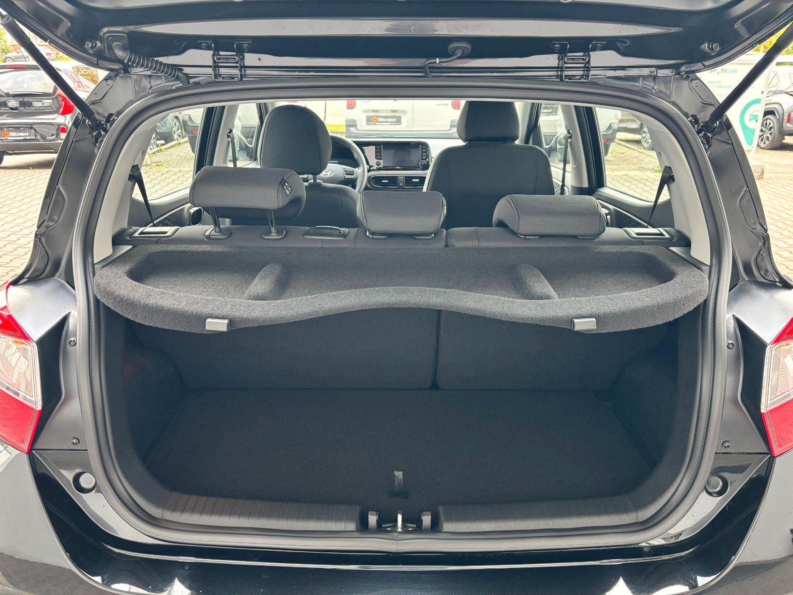 Fahrzeugabbildung Hyundai i10 1.0 63PS Trend Navi/Kamera/SHZ !