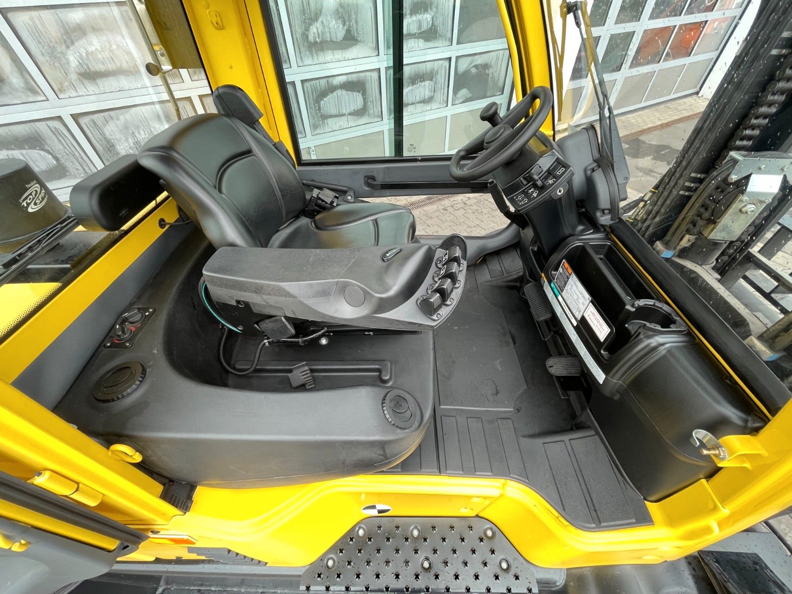 Fahrzeugabbildung Hyster H8.0 FT9 / nur 814h! / Triplex: 4.62m / ZVG