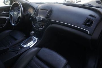 Opel Insignia - 11