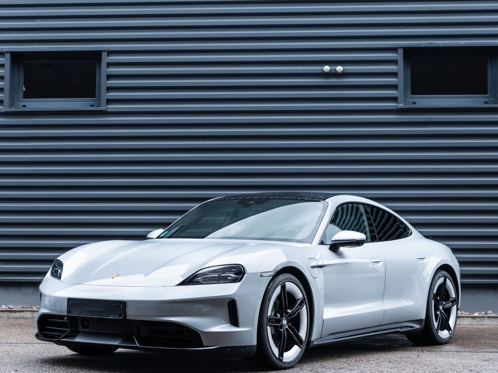 Porsche Taycan 4S SportDesign/Beifahrer/Pano/HD-Matrix