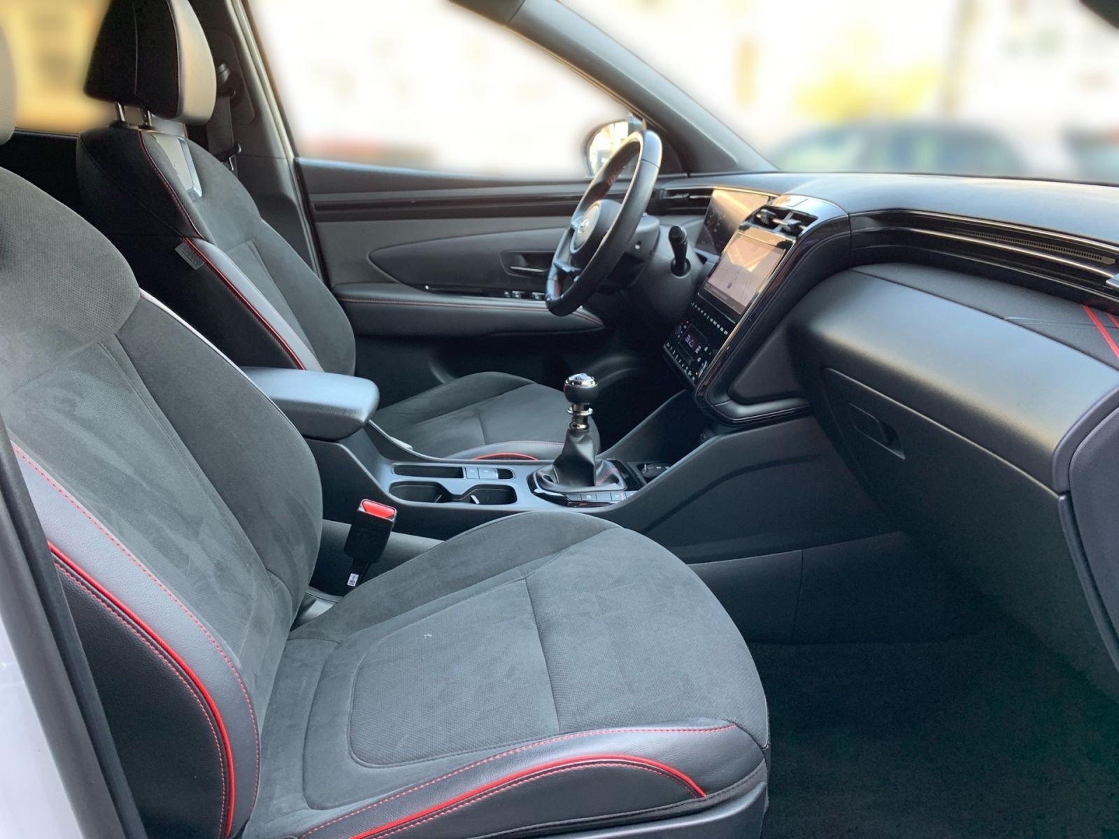 Fahrzeugabbildung Hyundai TUCSON 1.6 T-GDI N Line Mild-Hybrid 8xbereift