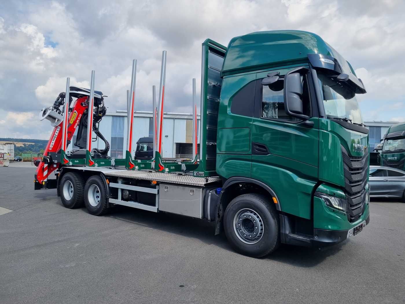 Fahrzeugabbildung Iveco X-WAY AS300X57ZP ON+ 6x4 Palfinger Epsilon M12 Z
