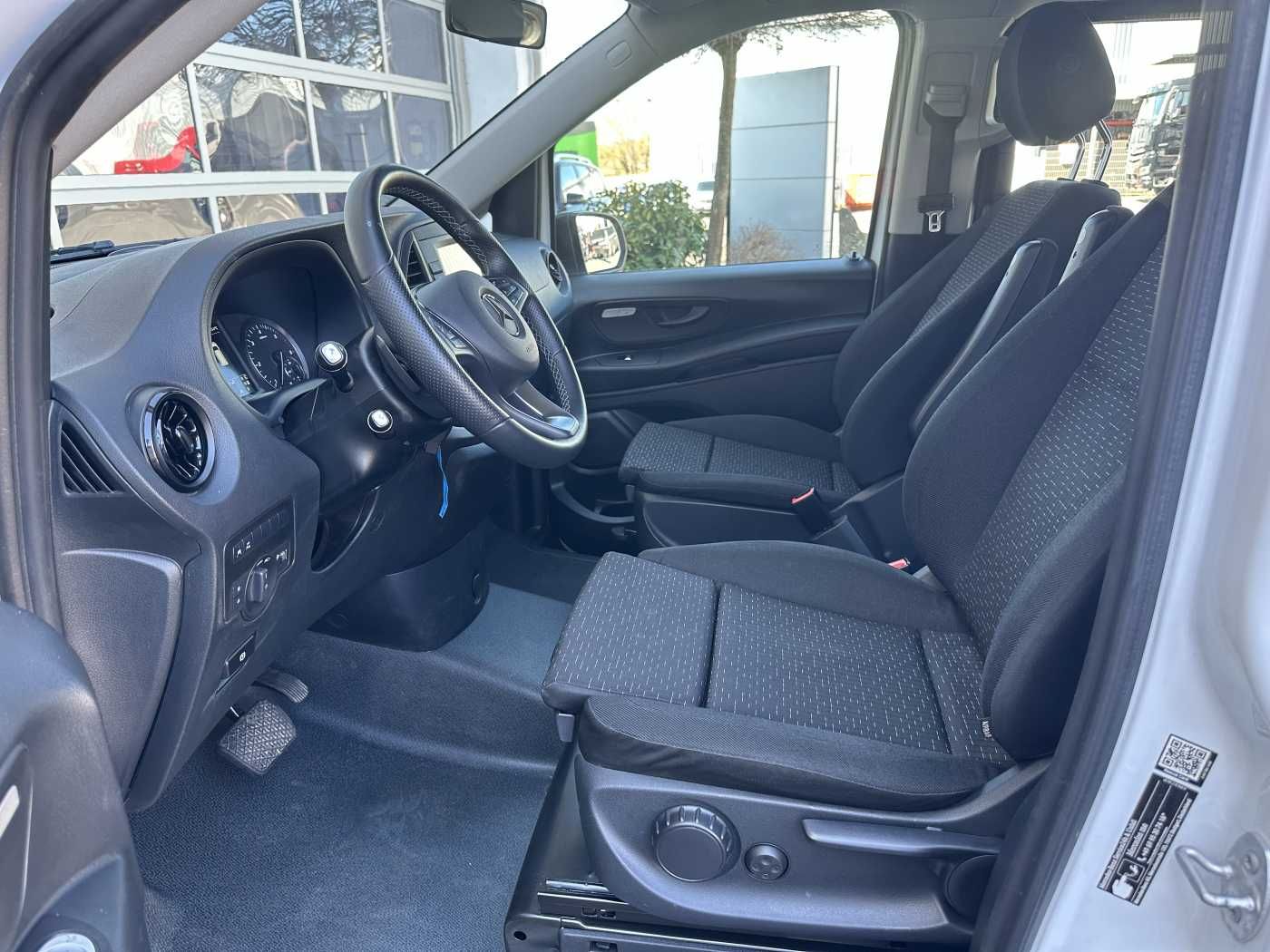 Fahrzeugabbildung Mercedes-Benz Vito 114 CDI Tourer 8Sitze Klima Audio40 Kamera
