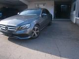Mercedes-Benz Lim. E 220 d 4Matic Head-up-Display - Mercedes-Benz mit Diesel-Antrieb: Leder, Standheizung