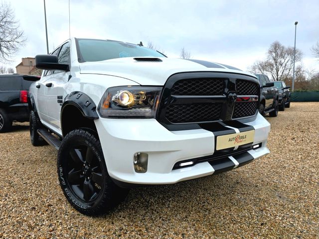 Dodge RAM 5.7 HEMI Offroad 4x4 / 4" Lift / Breit / LED