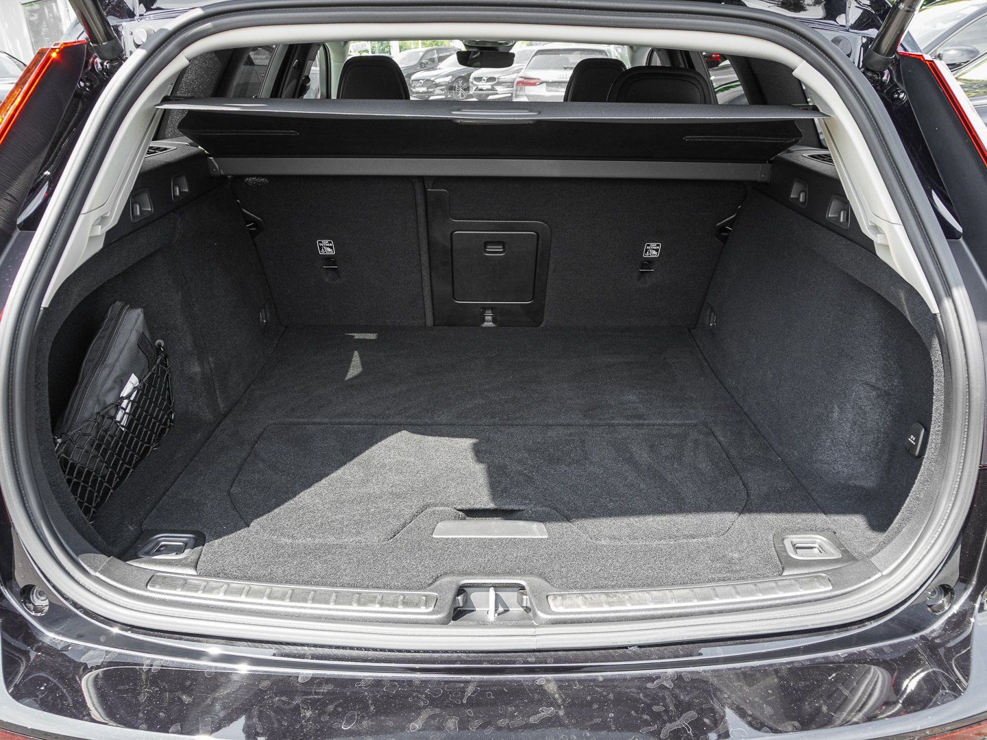 Volvo V60 Cross Country B4 D AWD Plus Bright 19ZOLL LE foto 17