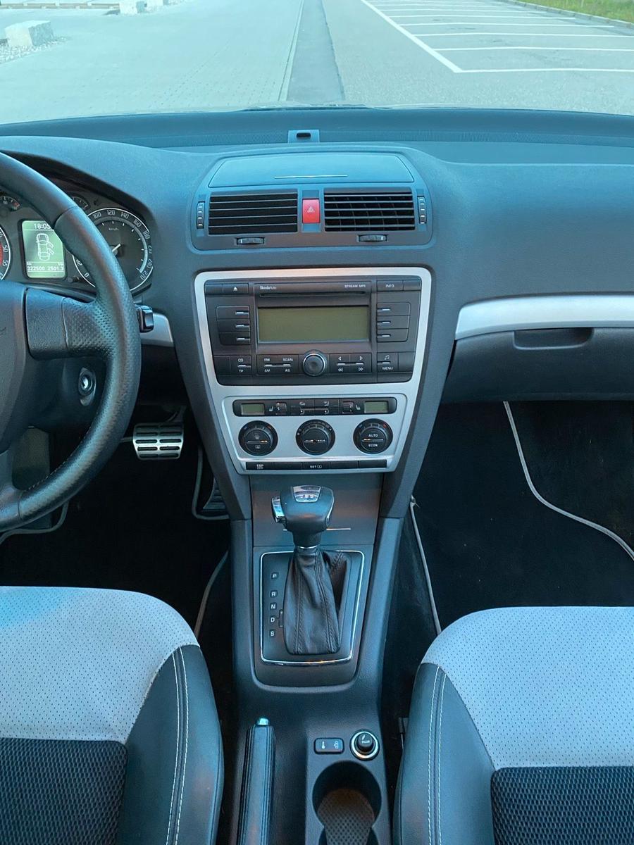 Skoda Octavia 2008 — photo 12