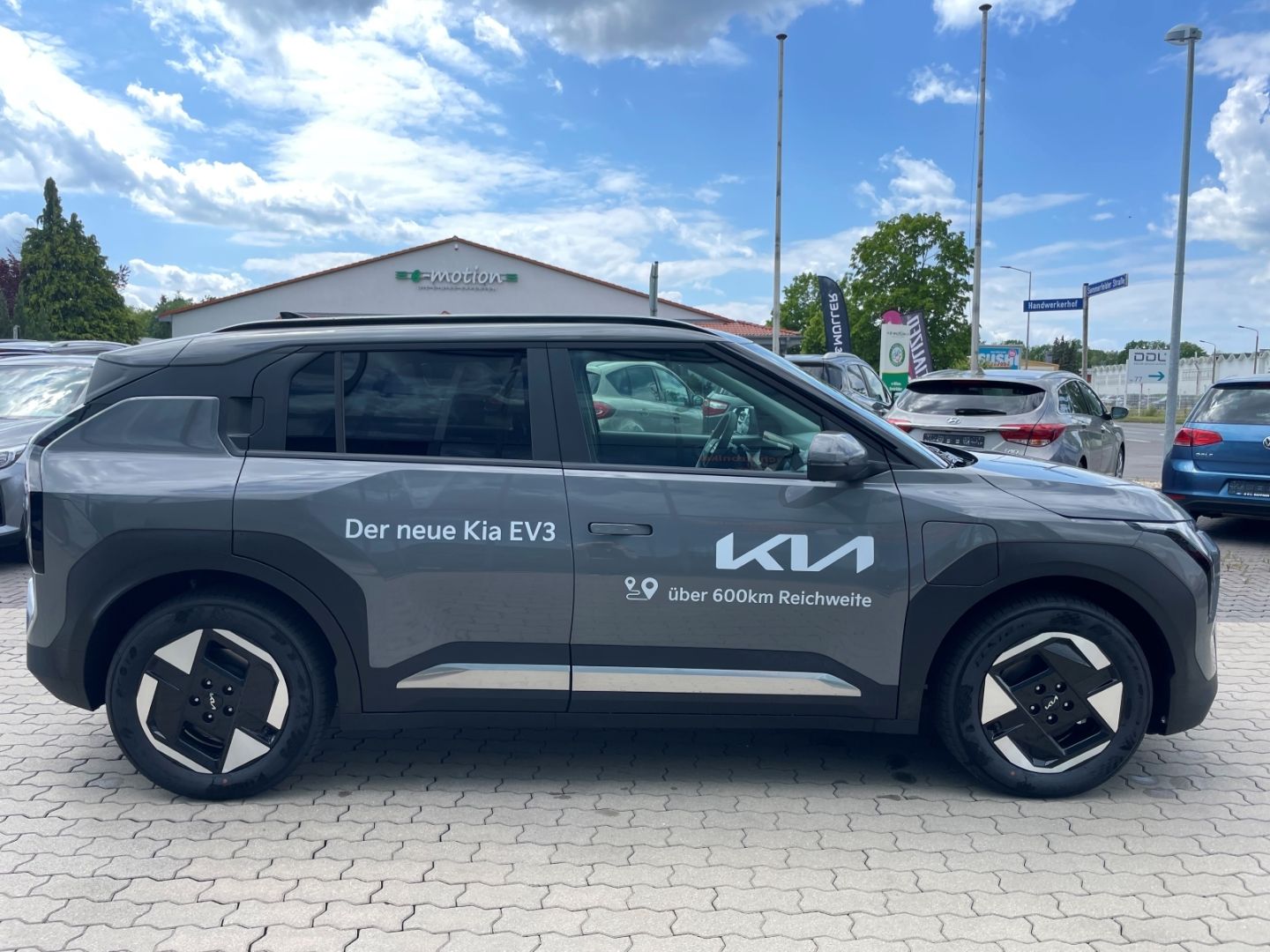 Fahrzeugabbildung Kia EV3 Earth LED totWinkAss elek Heckklappe Kamera