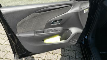 Bild 9 Opel CORSA F e GS