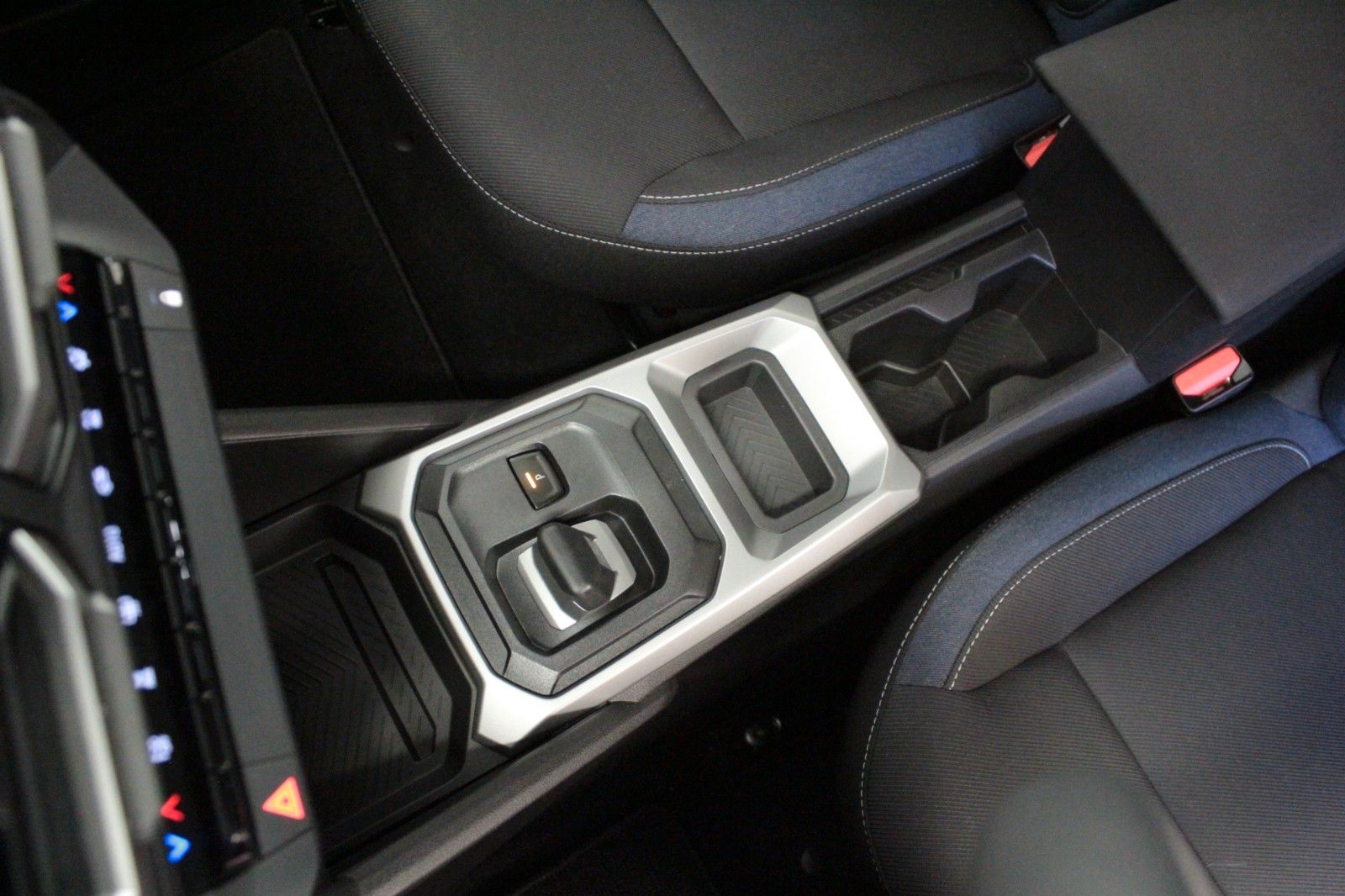 Fahrzeugabbildung Dacia Bigster hybrid 155 Expression*Winter-Plus-Paket*