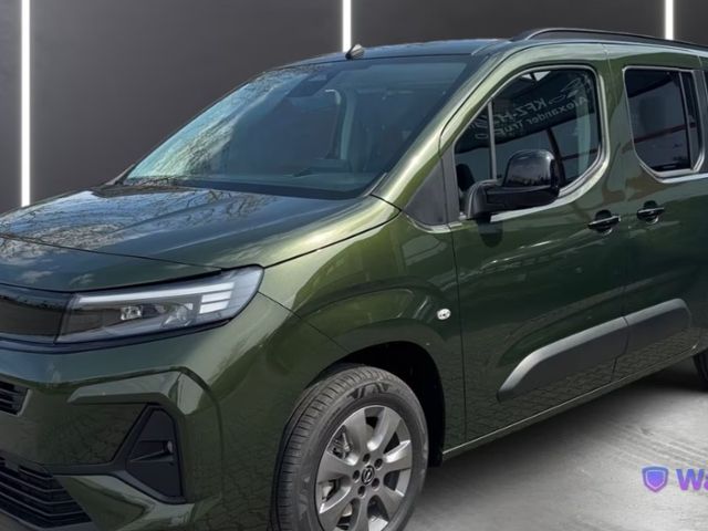 Fahrzeugabbildung Opel Combo Life XL Rollstuhlrampe behindertengerecht