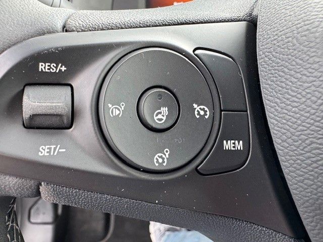Fahrzeugabbildung Opel Corsa F 1.2 Turbo GS KlimaA,LED,Navi,SHZ,Kam.,LM