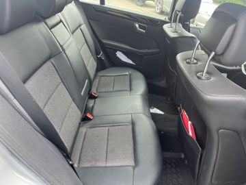 Mercedes E 300 - 9