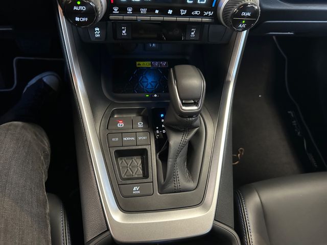 Toyota RAV 4  Style x2 *JBL*360°*Sofort*