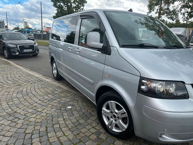 Volkswagen T5 Transporter Bus Multivan Highline