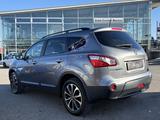 Nissan Qashqai+2 PANORAMA/4x4/360°/NAVI/SHZ/AHK/7-SITZE - Nissan Qashqai+2: Automatik