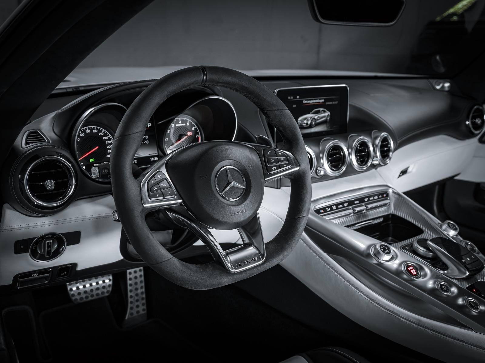 Mercedes-Benz AMG GT S Night Paket Performance Sitze