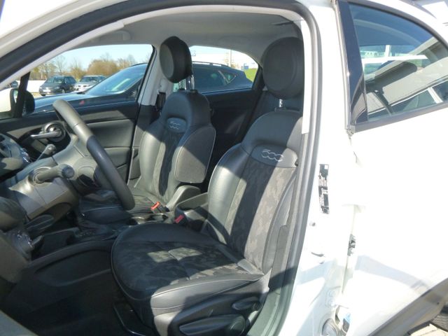 Fahrzeugabbildung Fiat 500X Cross >Automatik/Teilleder<