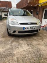 Ford fiesta 1.6 TUV NEW( ohne rost) - Ford Fiesta aus 2003: 1.6