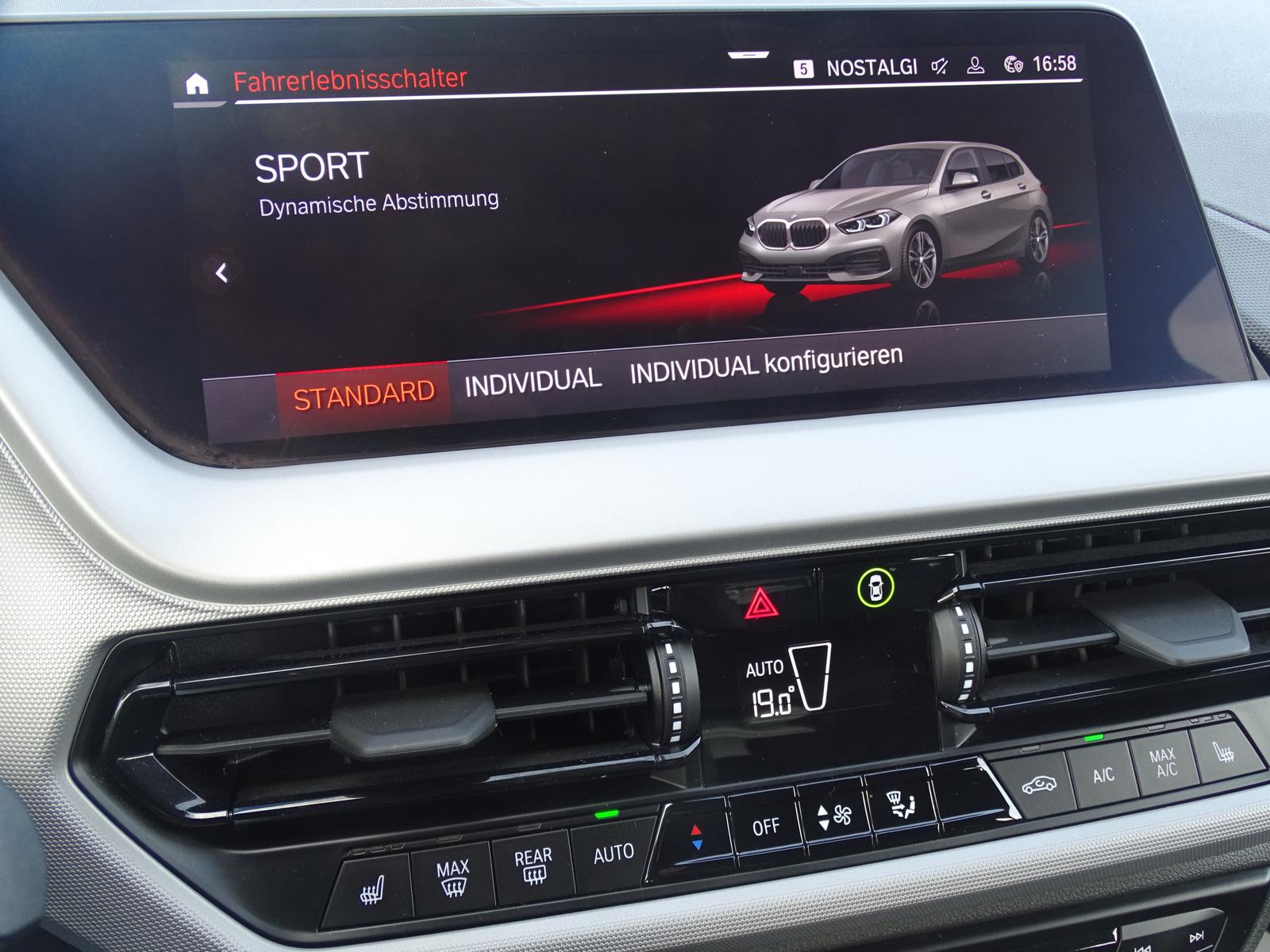 BMW 118i Advantage*STEPTRONIC*LED*NAVI*SHZG*PDC*DAB*