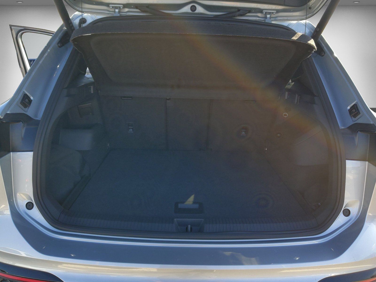 Volkswagen Tiguan - Bild 14