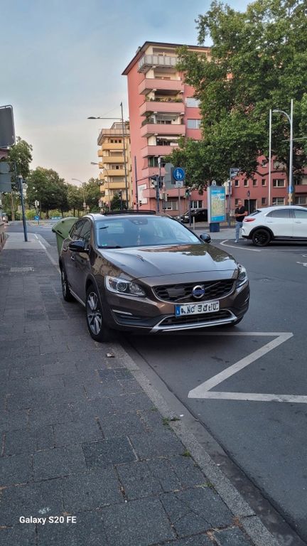 Image of Volvo V60 Cross Country