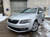 Skoda Octavia Combi Joy, Diesel, Bremsen neu - Skoda Octavia: Joy