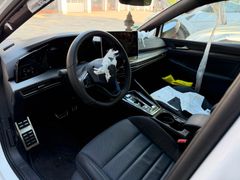 VW Golf VIII R/PERFORMANCE/IQ LIGHT/NAPPA VW Golf VIII R/PERFORMANCE/IQ LIGHT/NAPPA