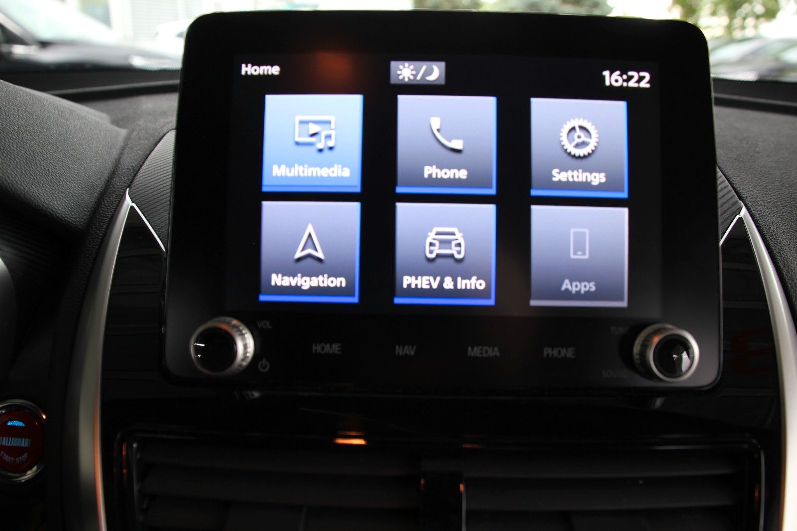 Fahrzeugabbildung Mitsubishi Eclipse Cross PHEV Select
