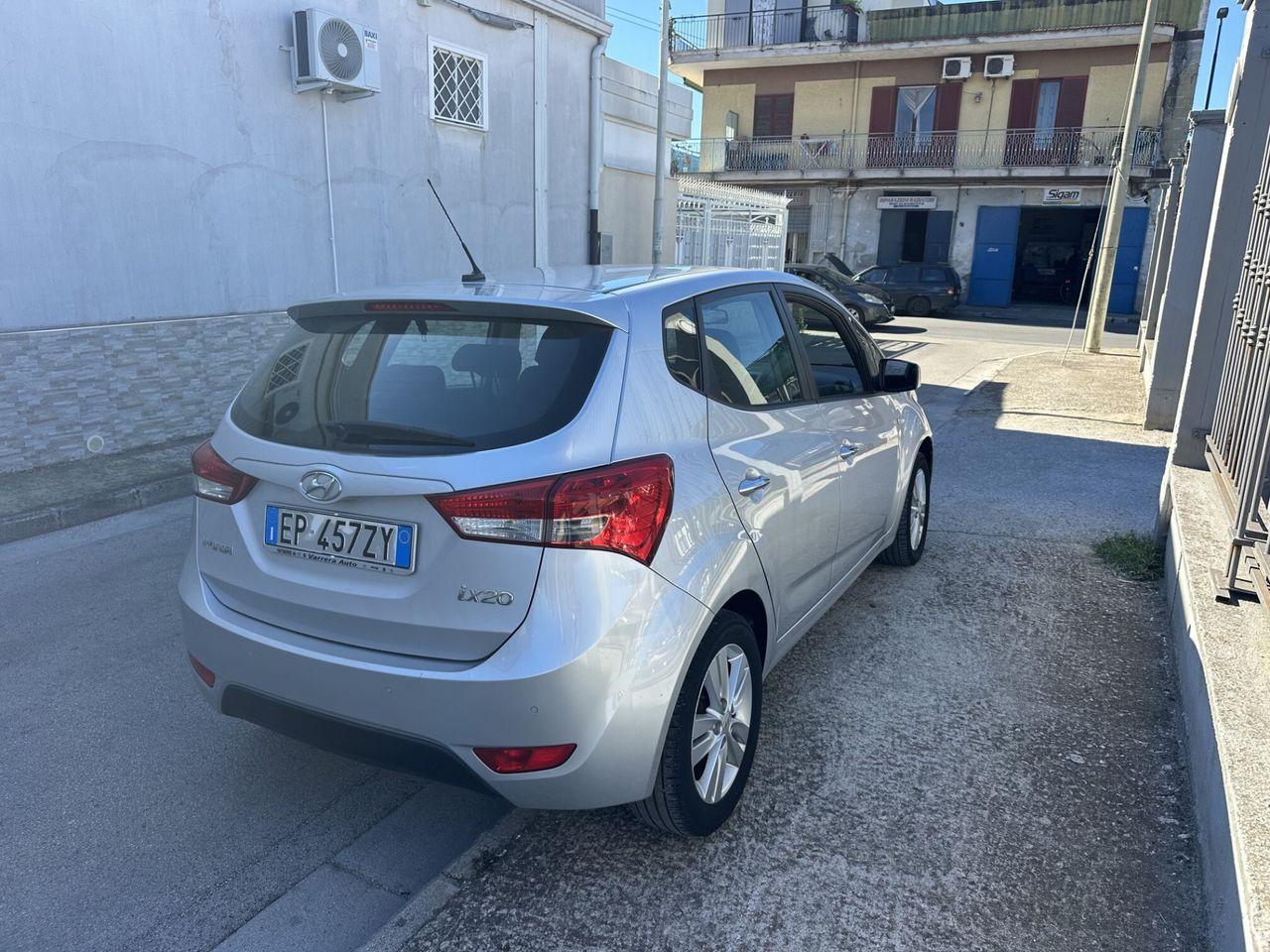 Hyundai ix20 2013 — photo 6