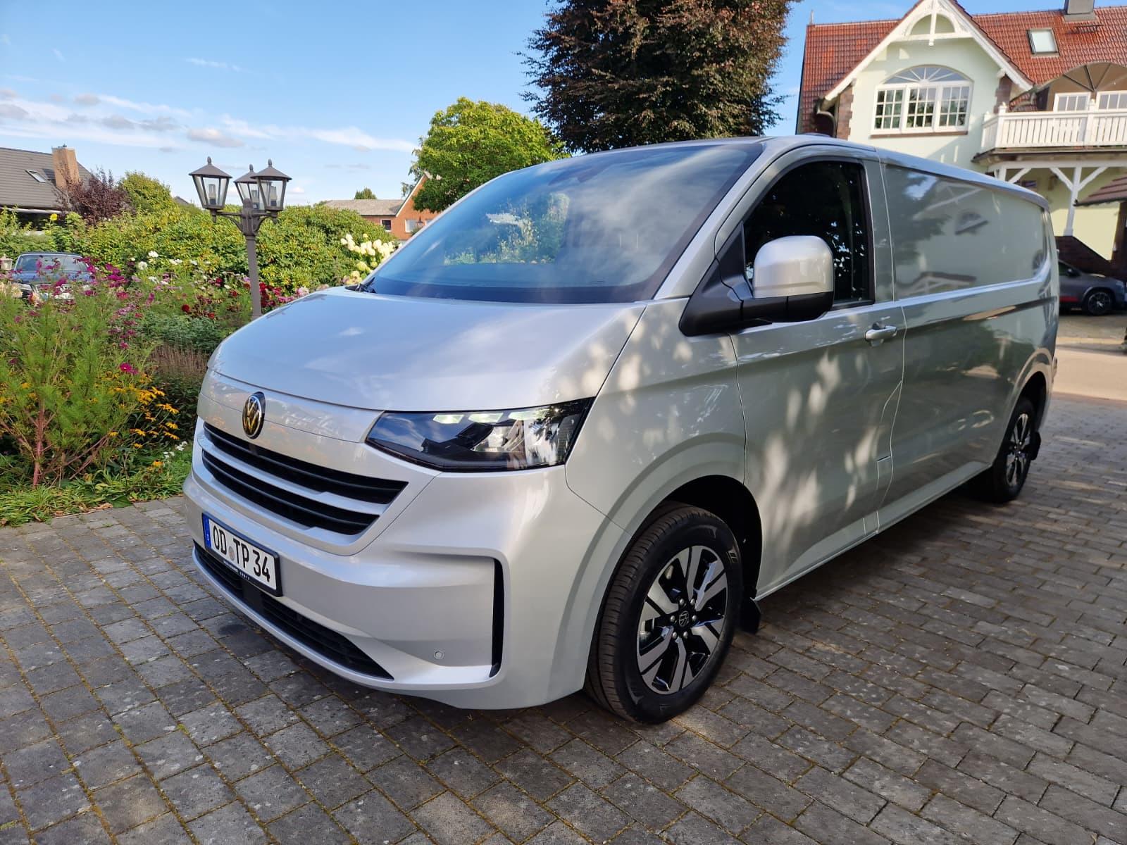 Volkswagen T7 Transporter NEW Modell Lang AUTO LED AHK