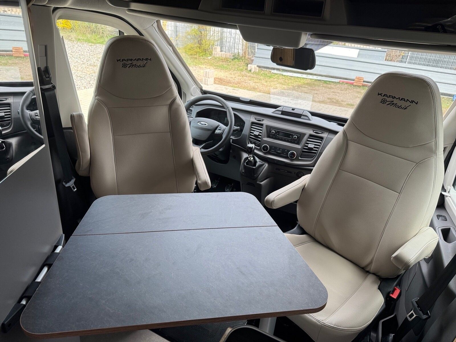 Fahrzeugabbildung Karmann Dexter 4x4 DE 570 AW Klima, RFK, Heizung 4KW