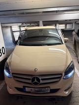 Mercedes-Benz B-Klasse 180 CDI / d Hellelfenbein  - Mercedes-Benz B 180: Taxi